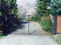 iron-anvil-gates-driveway-french-curve-3