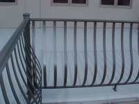 iron-anvil-railing-belly-rail-single-top-flat-bar-simplicity-belly-rail-smith-3