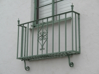 iron-anvil-railing-scrolls-and-patterns-picket-castings-simple-1500-e-by-others