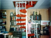 iron-anvil-stairs-spiral-carpet-prior-to-1977