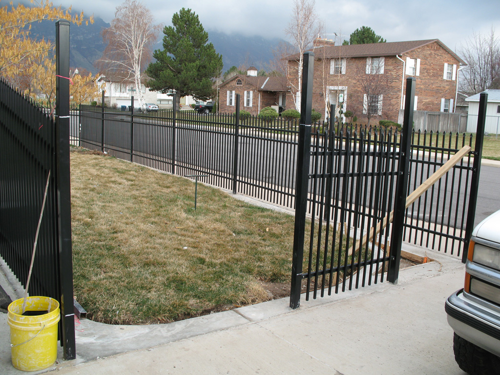 iron-anvil-fences-by-others-iron-anvil-fences-in-orem-new-panel-and-hang-gates-1