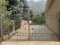 Iron-Anvil-Gates-Driveway-French-1ED-SPENCER-GATE-3260-E-9425-S-