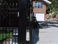 iron-anvil-gates-driveway-french-curve-wasatch-cove-5