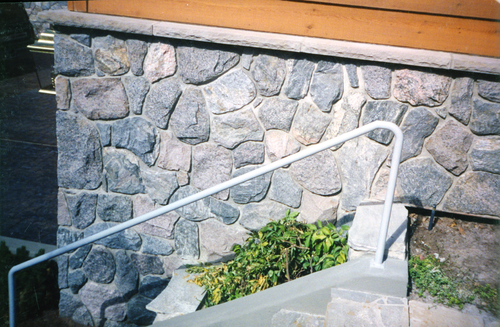 iron-anvil-handrails-post-mount-pipe-003
