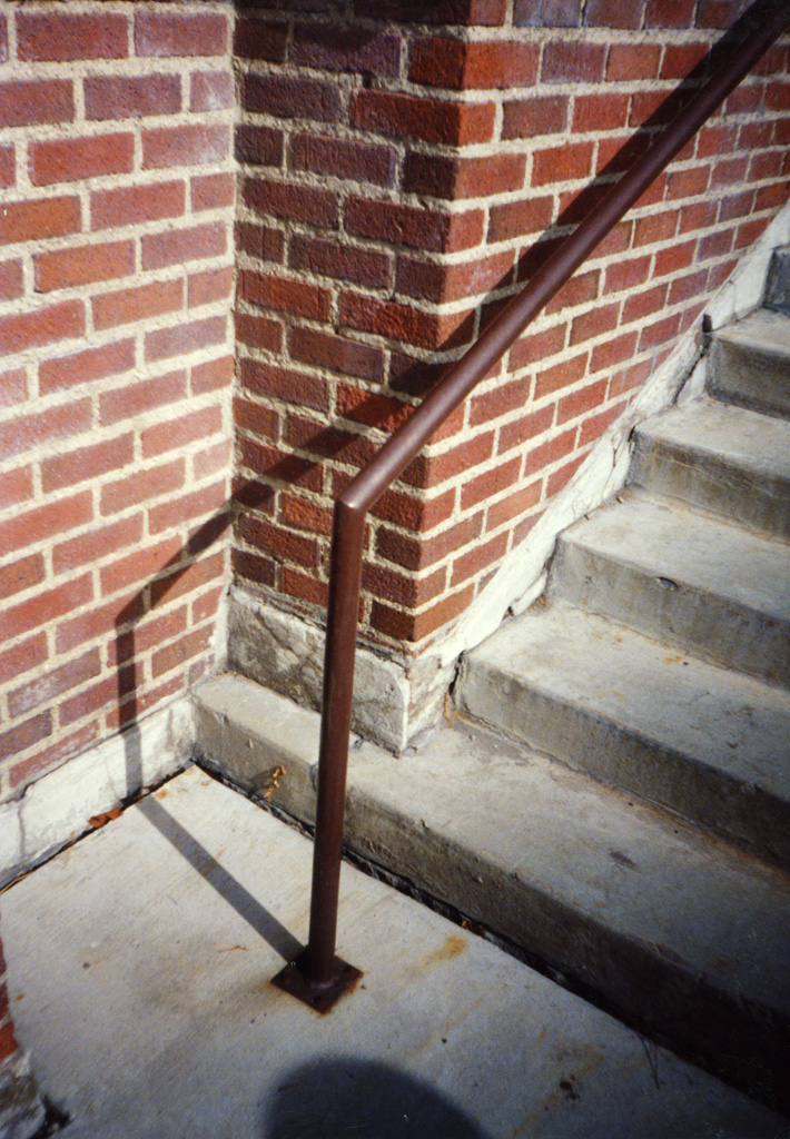 iron-anvil-handrails-post-mount-pipe-3
