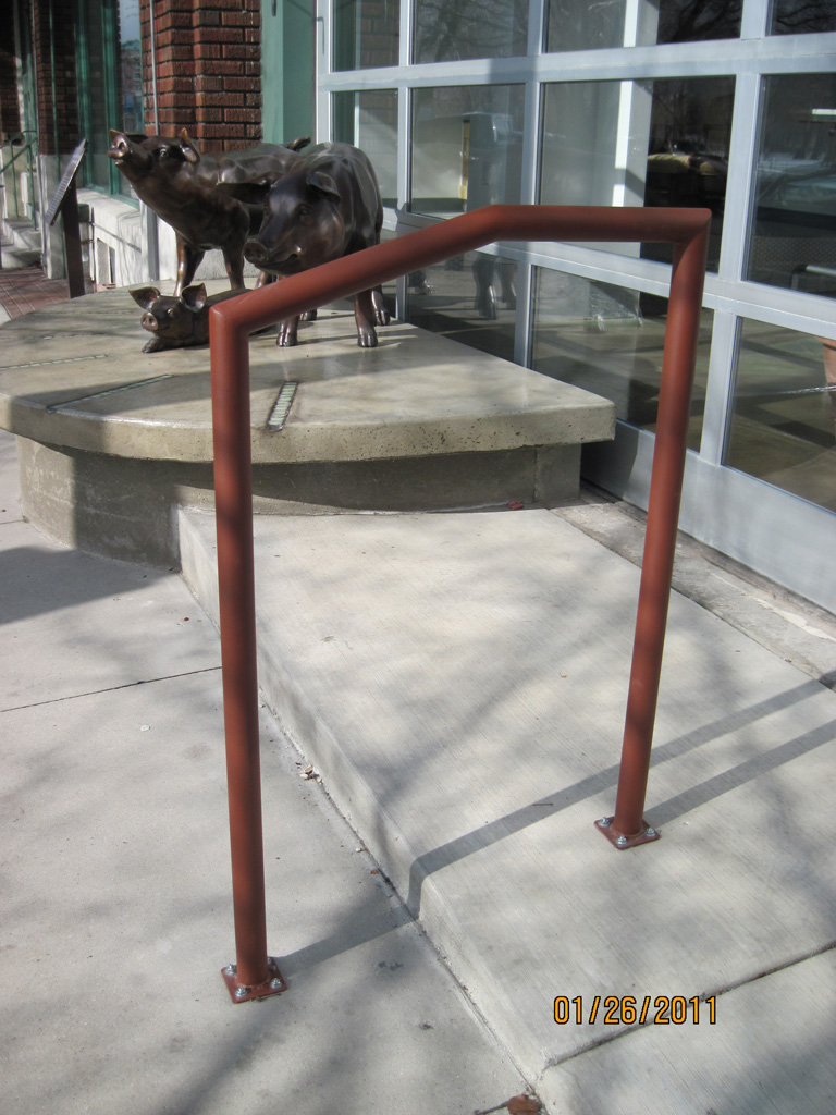 iron-anvil-handrails-post-mount-pipe-veloce