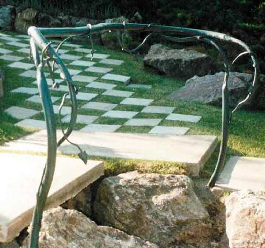 iron-anvil-handrails-post-mount-vine-farmington-5-5-1