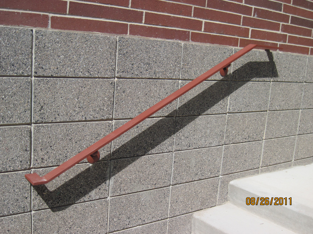 iron-anvil-handrails-wall-mount-flat-bar-urban-h-street-rail-with-legs-2-1