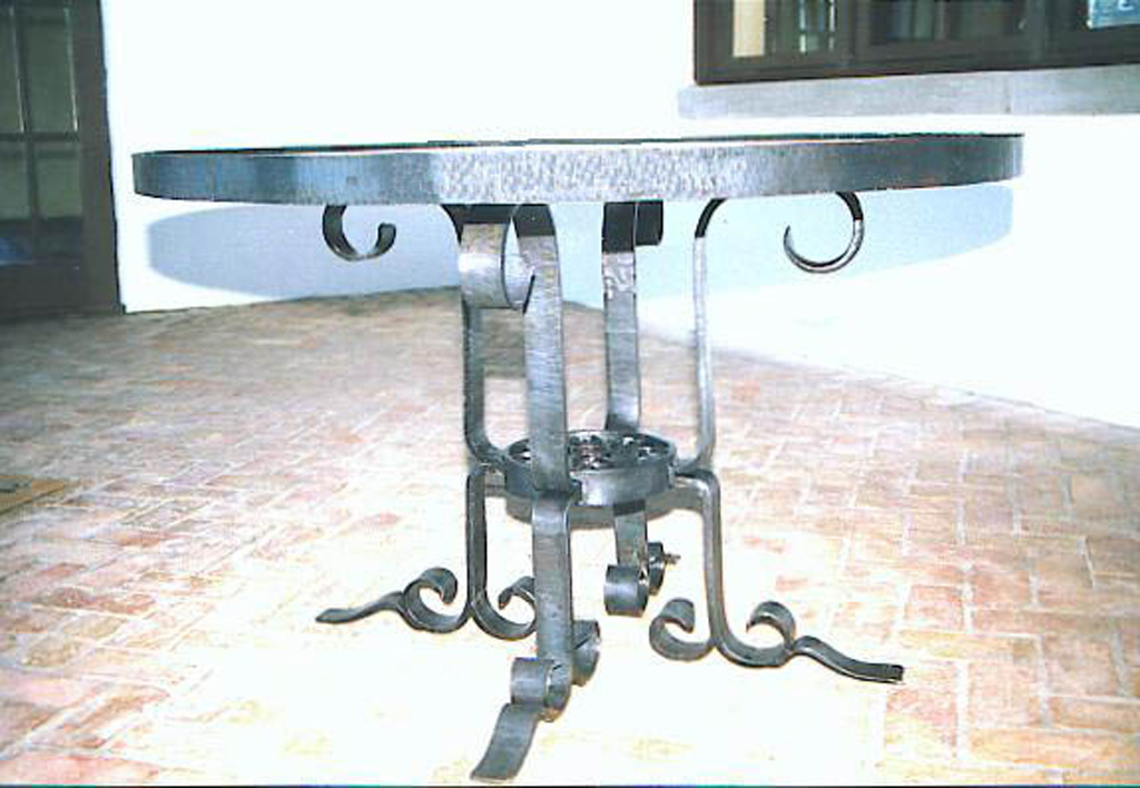 iron-anvil-other-items-furniture-tables-logia-furniture-tables-2