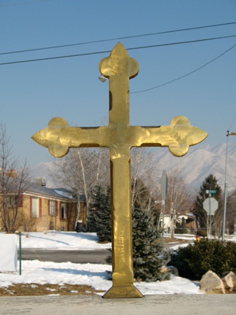 iron-anvil-other-items-religious-cross-brass-wasatch-presbyterian-1-2-2
