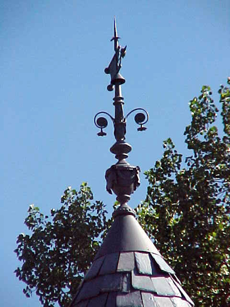 iron-anvil-other-items-roof-ornament-by-other-4