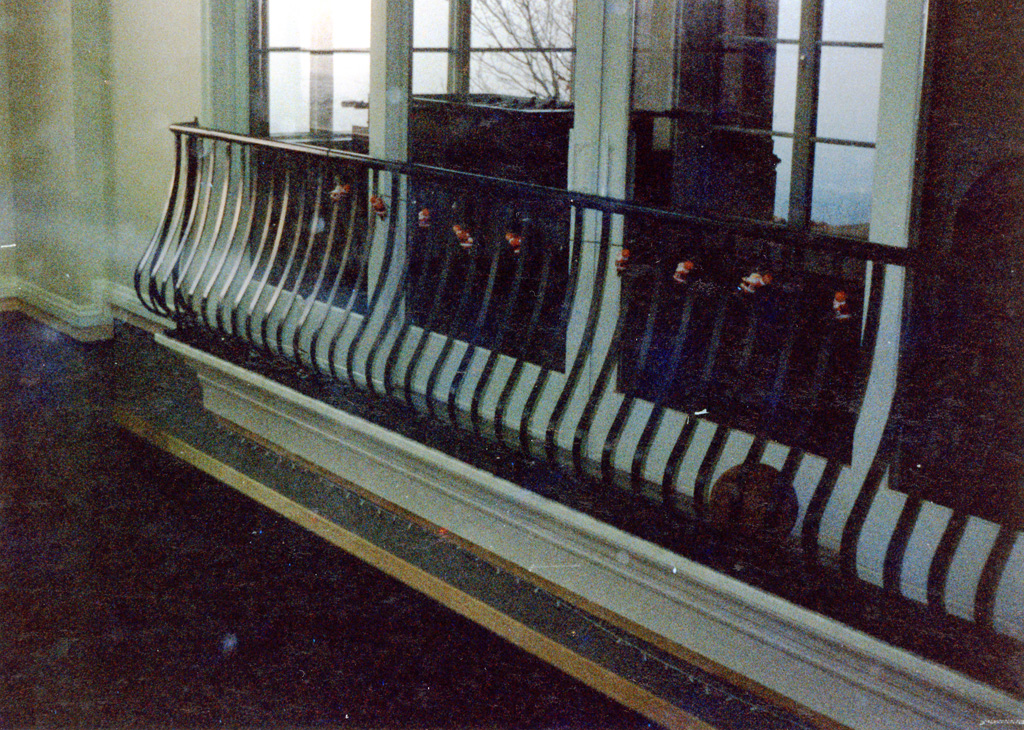 iron-anvil-railing-belly-rail-single-top-flat-bar-christensen-29-1601
