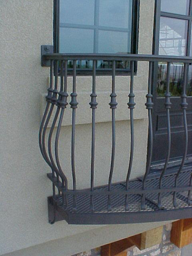 iron-anvil-railing-belly-rail-single-top-round-collars-prows-rose-juliette-balcony-2