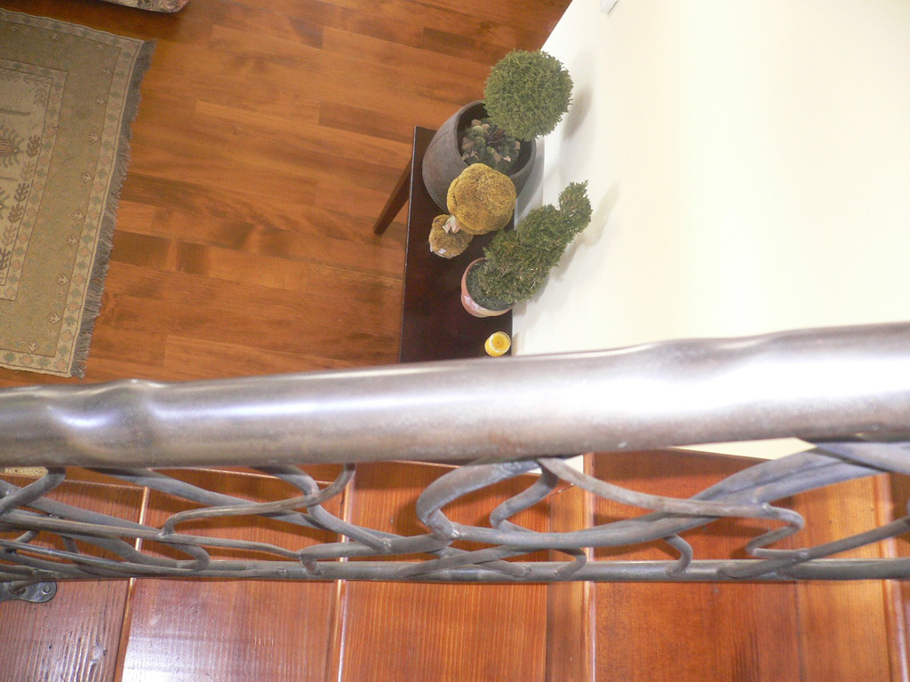 iron-anvil-railing-by-others-jensen-carmille-14336-fram-house-rail-sitting-area-006-1