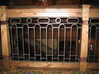 iron-anvil-railing-by-others-stien-erickson-lodge-by-lighting-fordge-9-4