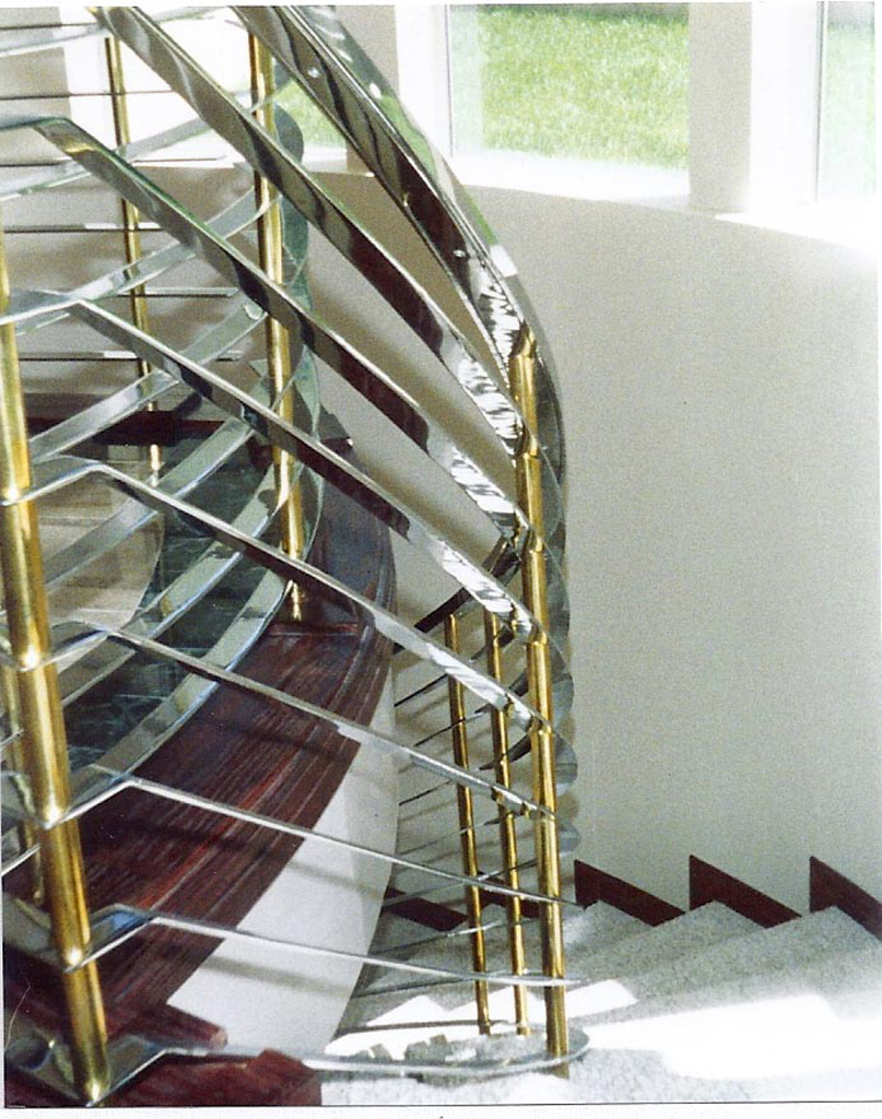 iron-anvil-railing-horizontal-flat-bar-10-4504-chrome-and-brass-0