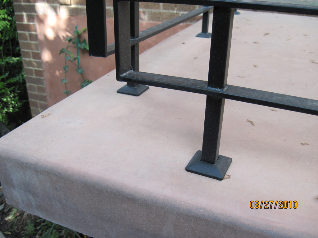 iron-anvil-railing-horizontal-flat-bar-bronston-ken-mary-hand-rail-and-railing-2-3