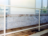 iron-anvil-railing-horizontal-cable-00