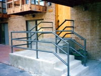 iron-anvil-railing-horizontal-pipe-1