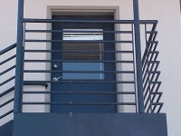 iron-anvil-railing-horizontal-pipe-office-entrance-2