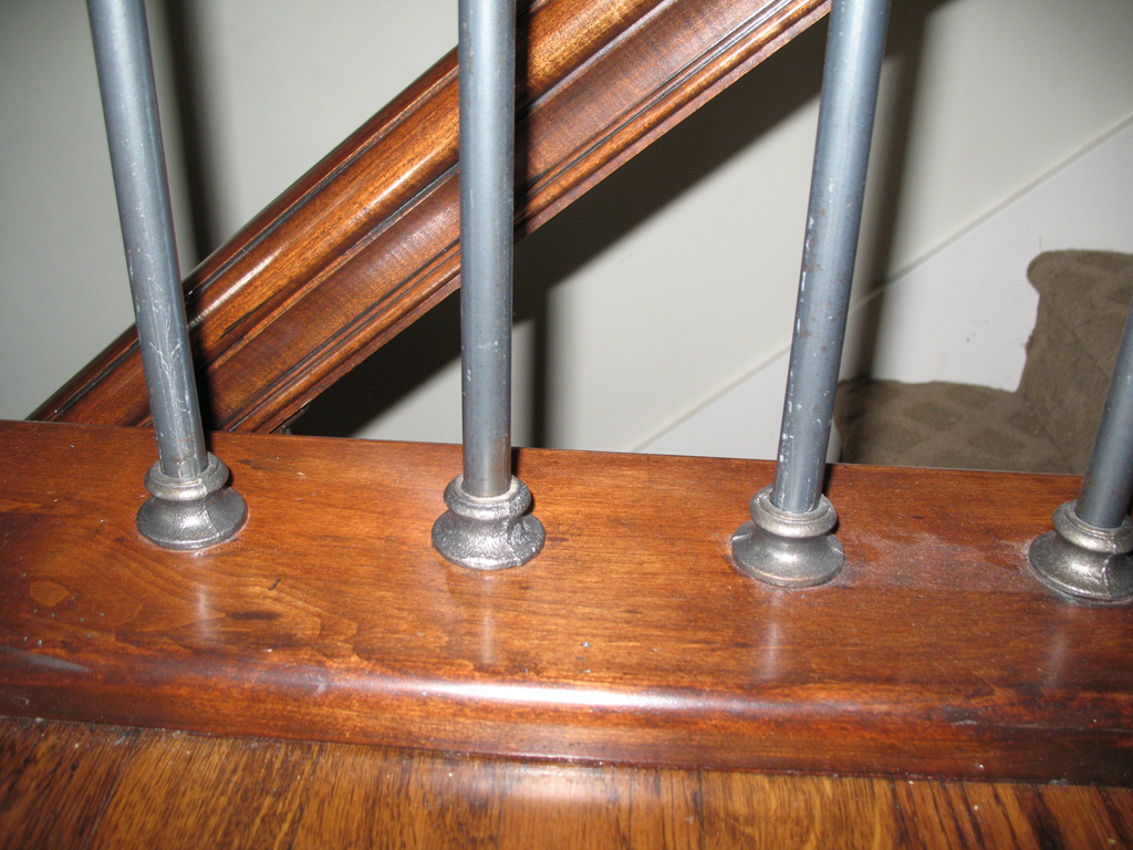 iron-anvil-railing-single-top-collars-floor-mount-hogan-justin-collars-round-bar-floor-mount-3