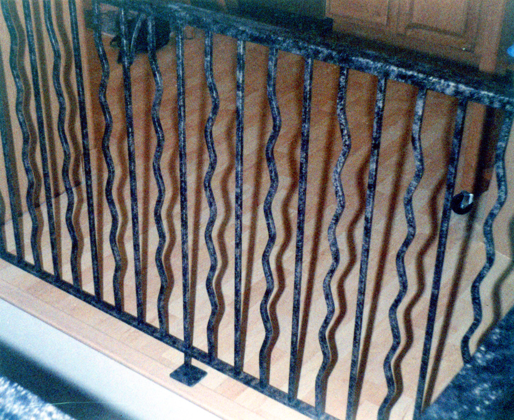 iron-anvil-railing-single-top-misc-wiggle-picket-12-1400-b