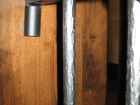 iron-anvil-railing-single-top-tree-bark-yukon-14383-lot-61-deer-crest-14