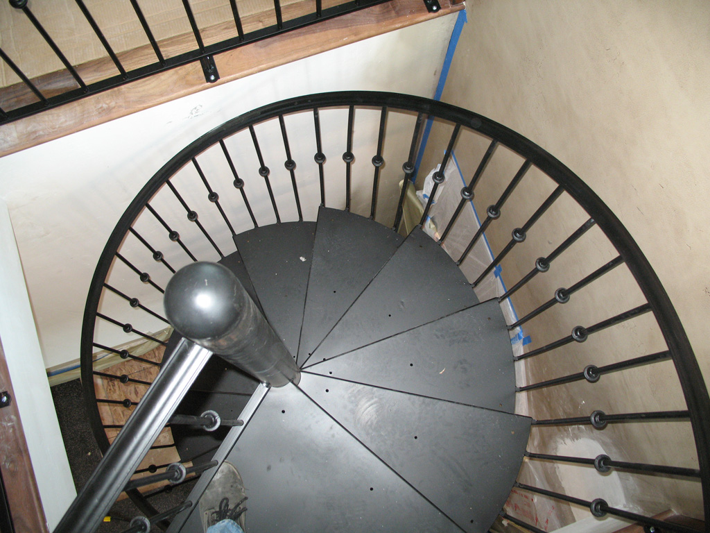iron-anvil-stairs-spiral-smooth-yukon-ruda-reverse-ryan-wilson-first-weld-up-job-3