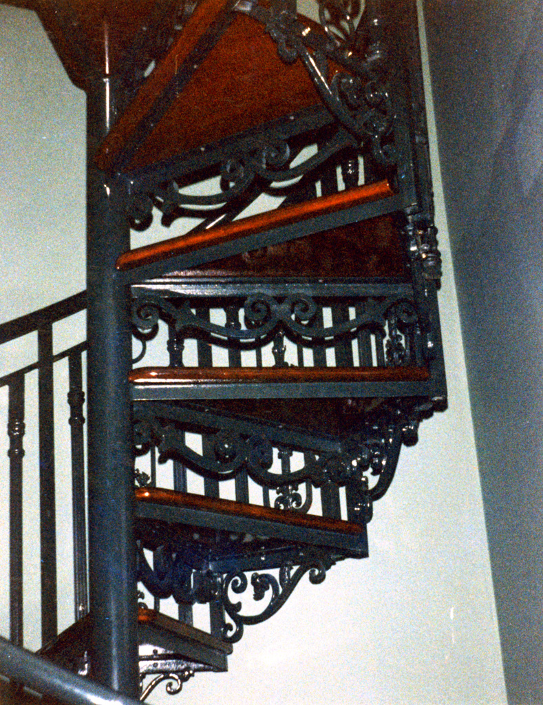 iron-anvil-stairs-spiral-wood-christensen-spiral-41-1010-3