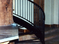 iron-anvil-stairs-spiral-angle-iron-no-tread-around-a-tree-42-1050-mike-holmes-14